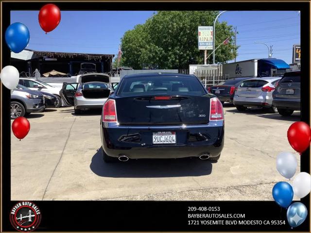 2014 Chrysler 300 Base