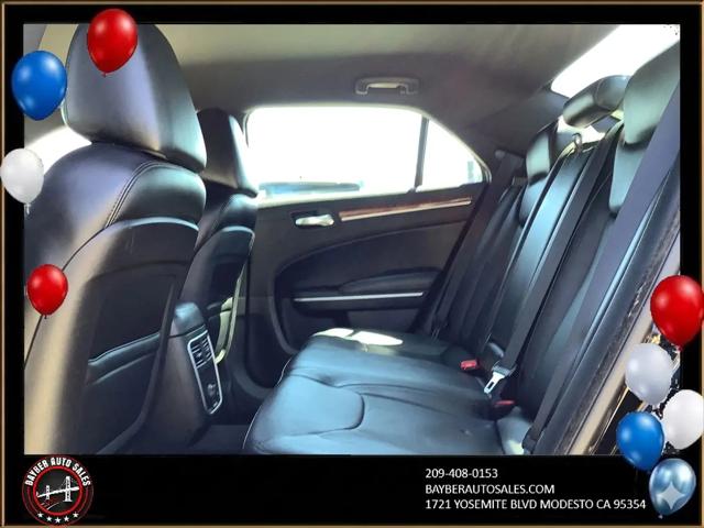 2014 Chrysler 300 Base