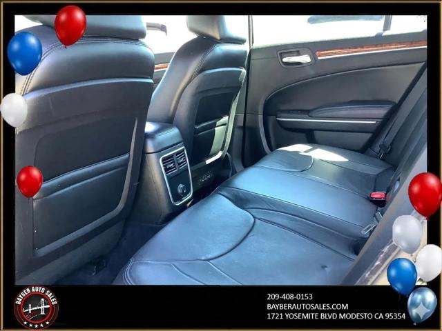 2014 Chrysler 300 Base