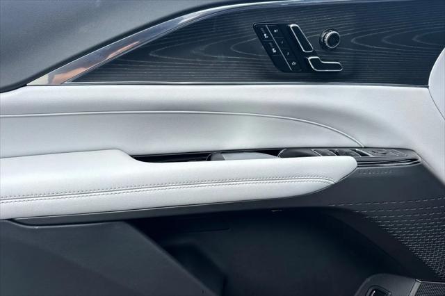 2024 Cadillac iQ Sport w/1SF