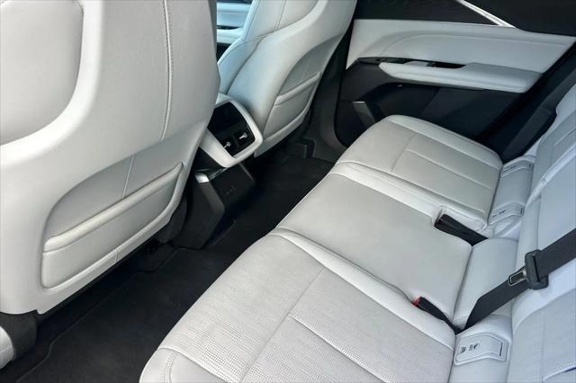 2024 Cadillac iQ Sport w/1SF