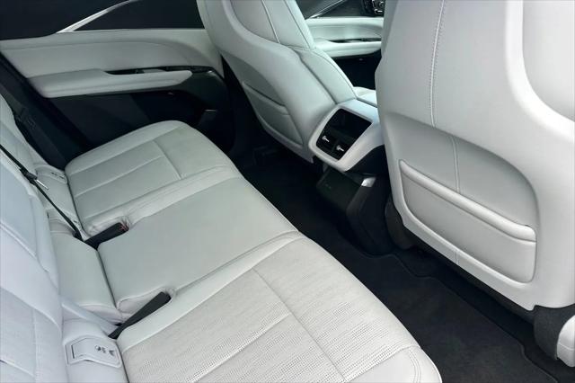 2024 Cadillac iQ Sport w/1SF