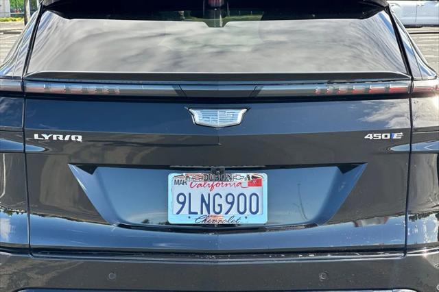 2024 Cadillac iQ Sport w/1SF