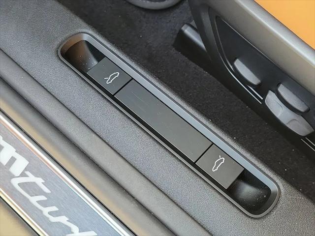 2023 Porsche 911 Turbo Cabriolet