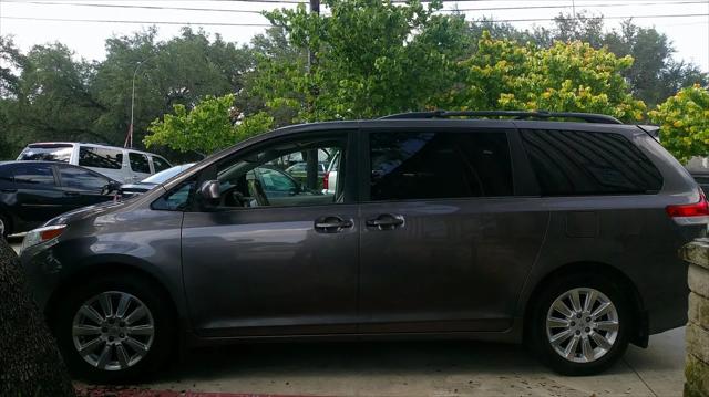 2012 Toyota Sienna XLE 7 Passenger