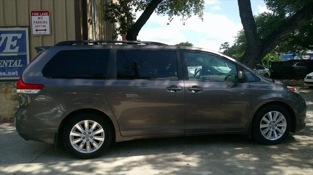 2012 Toyota Sienna XLE 7 Passenger