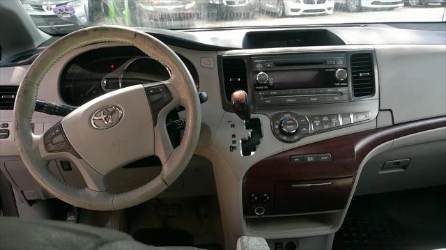 2012 Toyota Sienna XLE 7 Passenger