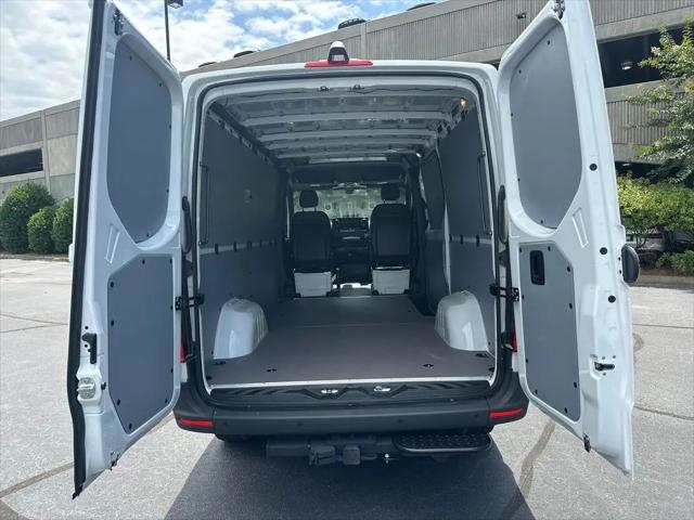 2026 Mercedes-Benz Sprinter 2500 Standard Roof 4-Cyl Diesel