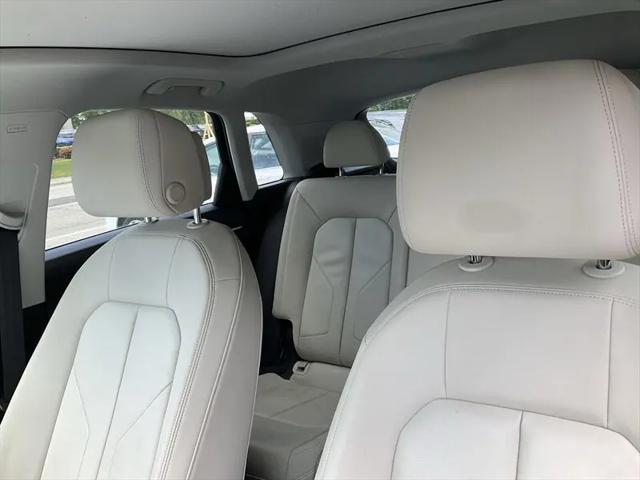 2020 Audi Q3 Premium 45 TFSI quattro Tiptronic