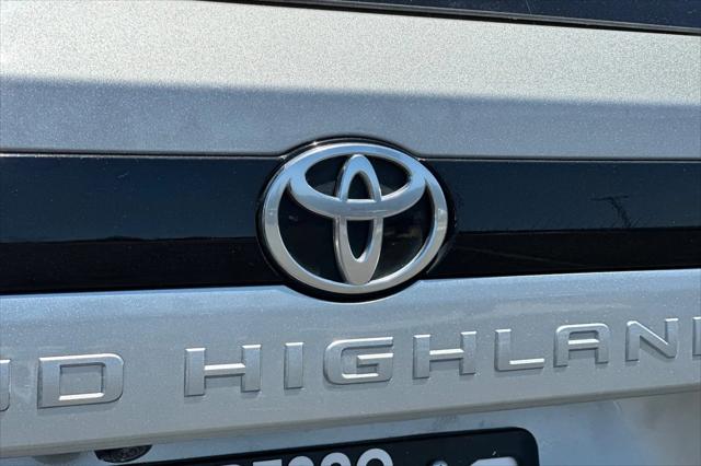 2025 Toyota Grand Highlander XLE