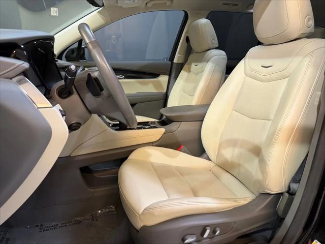 2022 Cadillac XT6 FWD Premium Luxury