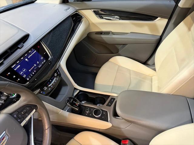 2022 Cadillac XT6 FWD Premium Luxury