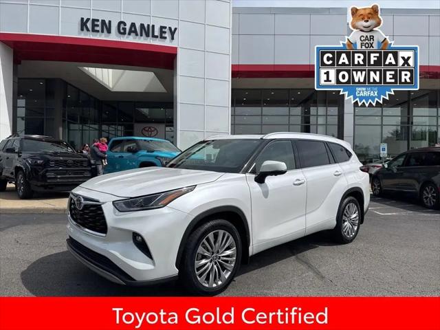 2024 Toyota Highlander Platinum for sale in Akron, OH