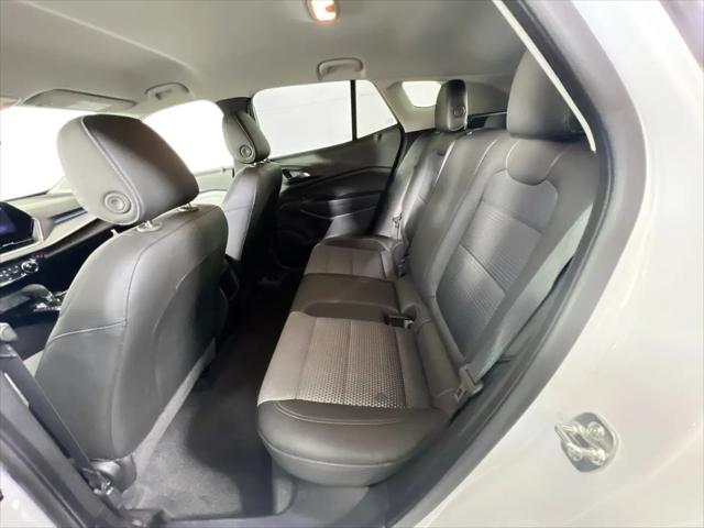 2025 Chevrolet Trax FWD LT