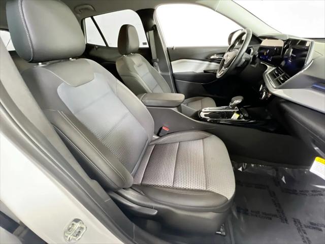 2025 Chevrolet Trax FWD LT