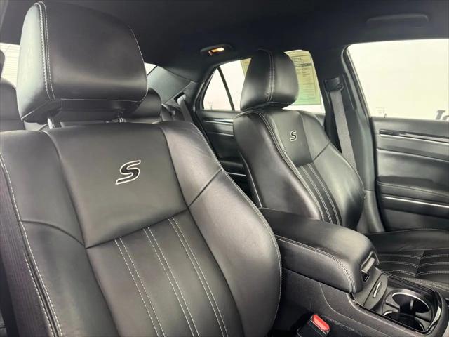 2021 Chrysler 300 300S