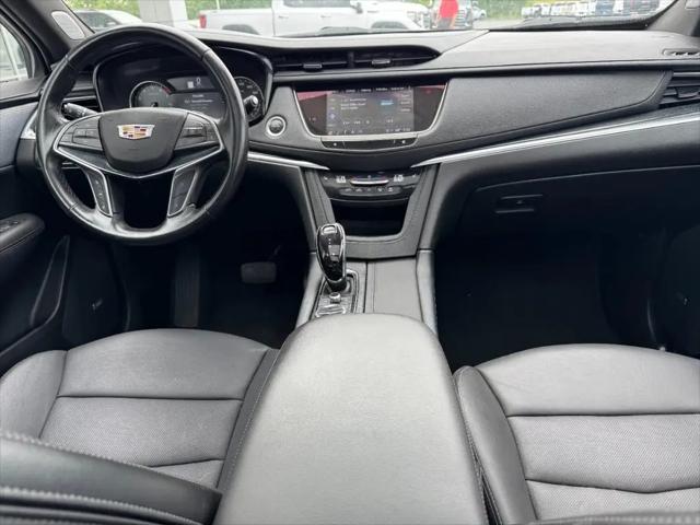 2024 Cadillac XT5 FWD Premium Luxury