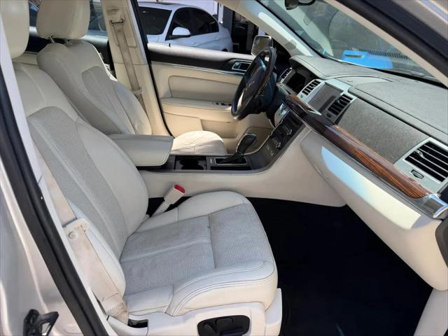 2010 Lincoln MKS Standard