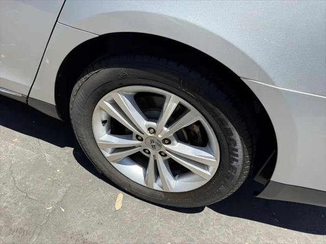 2010 Lincoln MKS Standard