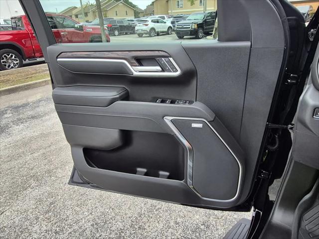 2026 GMC Sierra 1500 Crew Cab, Short Bed, SLT, 4WD