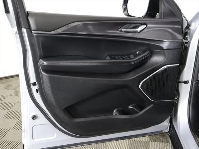 2022 Jeep Grand Cherokee L Altitude