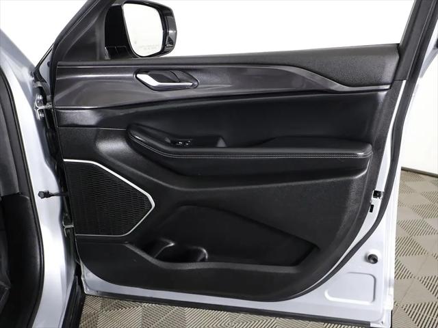 2022 Jeep Grand Cherokee L Altitude