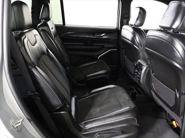 2022 Jeep Grand Cherokee L Altitude