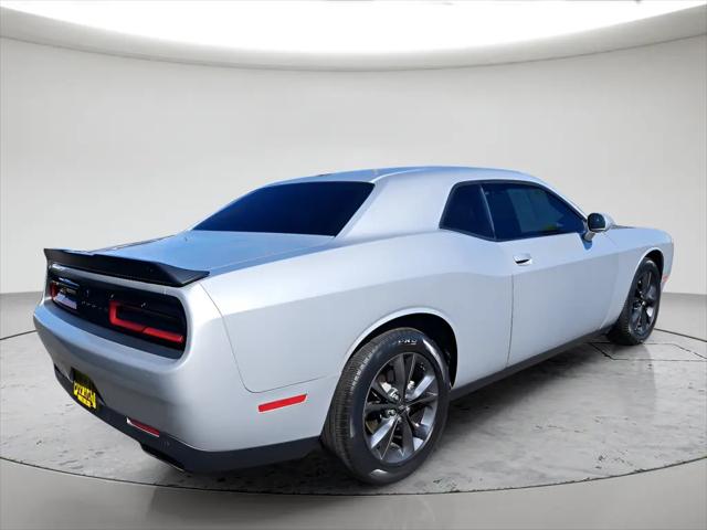 2020 Dodge Challenger SXT AWD
