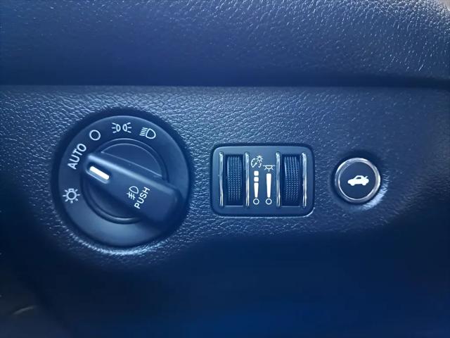 2020 Dodge Challenger SXT AWD