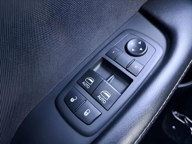 2020 Dodge Challenger SXT AWD