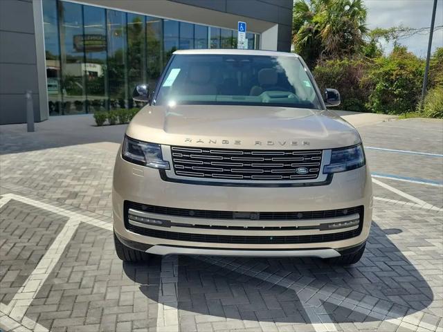 2026 Land Rover Range Rover P400 SE 7 Seat