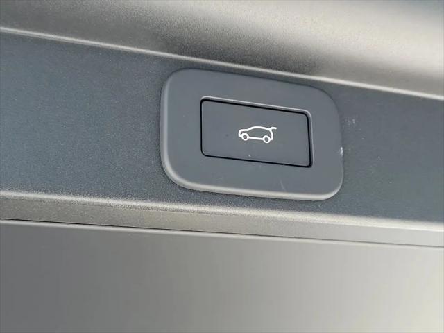 2026 Land Rover Range Rover P400 SE 7 Seat