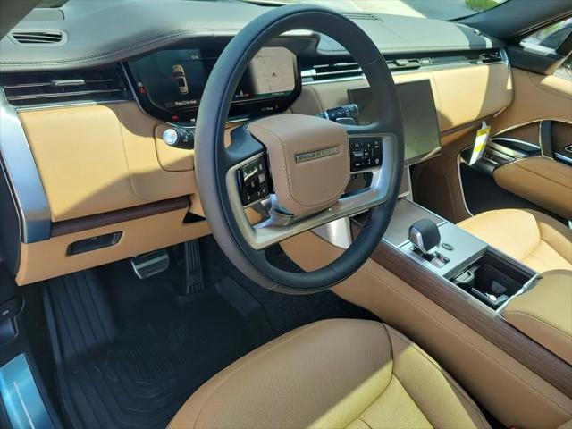 2026 Land Rover Range Rover P400 SE 7 Seat