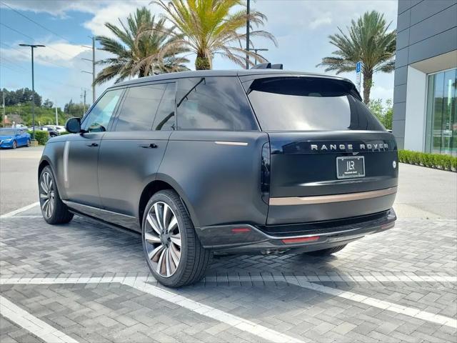 2026 Land Rover Range Rover P615 SV