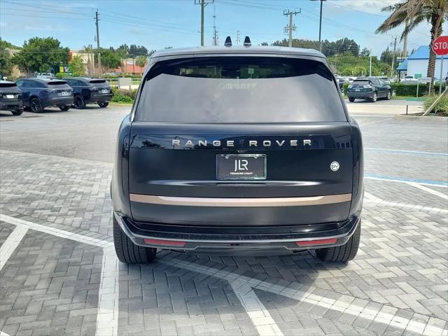 2026 Land Rover Range Rover P615 SV