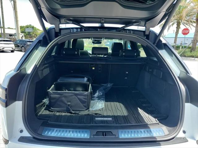 2026 Land Rover Range Rover Velar Belgravia Edition