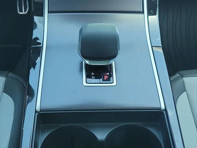 2026 Land Rover Range Rover Velar Belgravia Edition