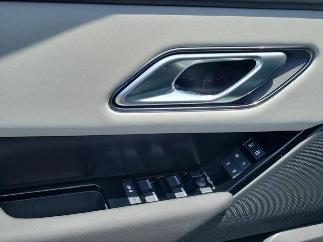 2026 Land Rover Range Rover Velar Belgravia Edition
