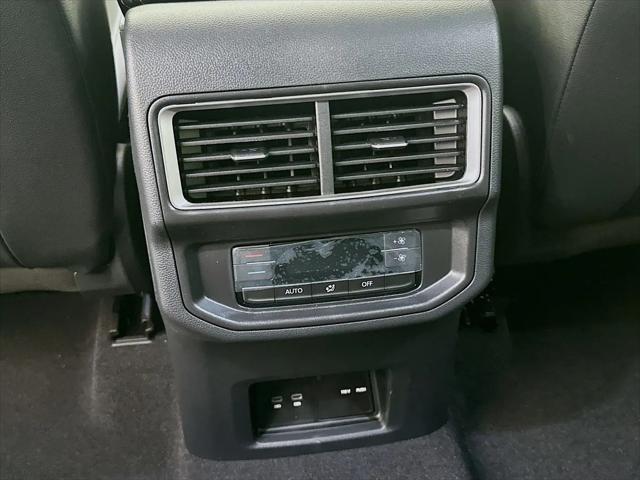 2026 Volkswagen Atlas Peak Edition