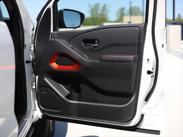 2026 Nissan Frontier Crew Cab Long Bed PRO-4X 4x4