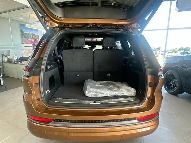 2026 Jeep Grand Cherokee L Summit 4x4