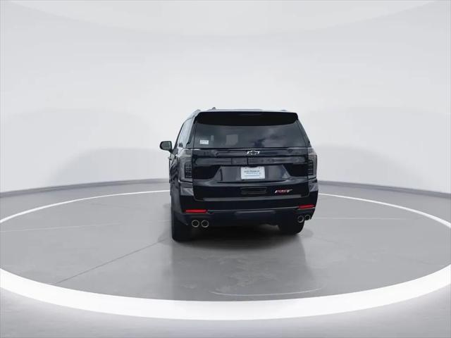 2026 Chevrolet Suburban RST, 4WD
