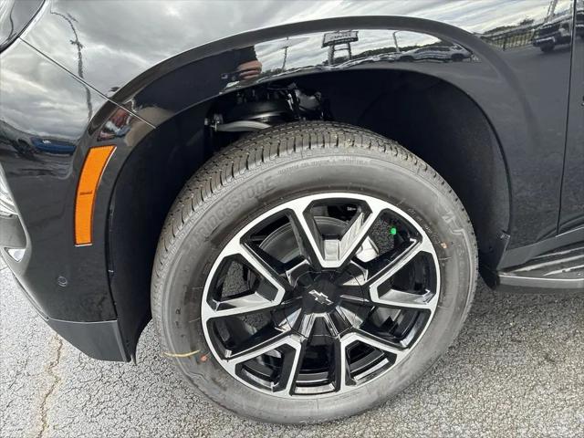 2026 Chevrolet Suburban RST, 4WD