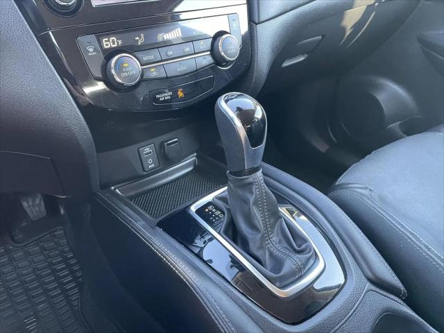 2017 Nissan Rogue SL