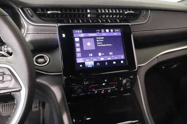2025 Jeep Grand Cherokee L Laredo 4x4
