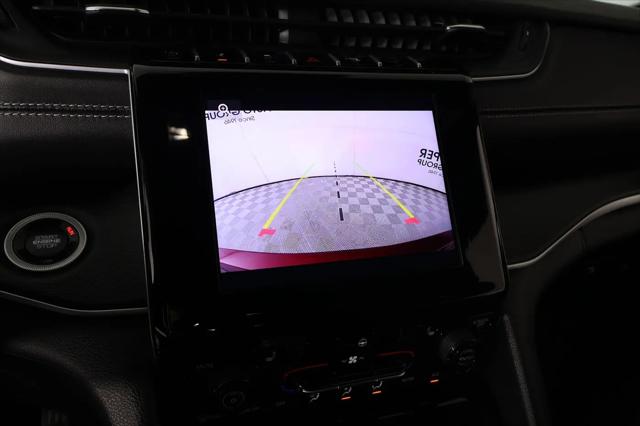2025 Jeep Grand Cherokee L Laredo 4x4