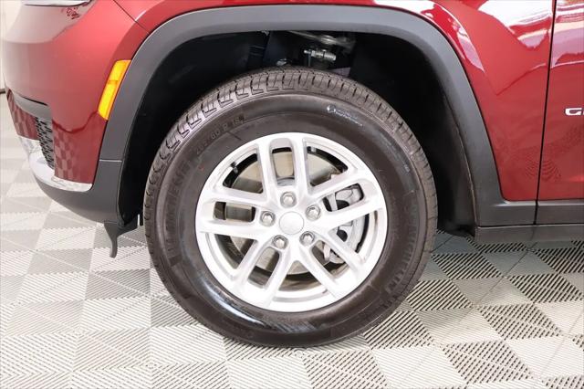 2025 Jeep Grand Cherokee L Laredo 4x4