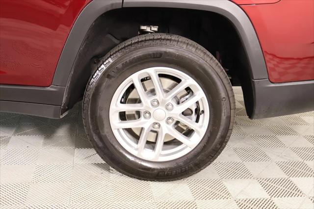 2025 Jeep Grand Cherokee L Laredo 4x4