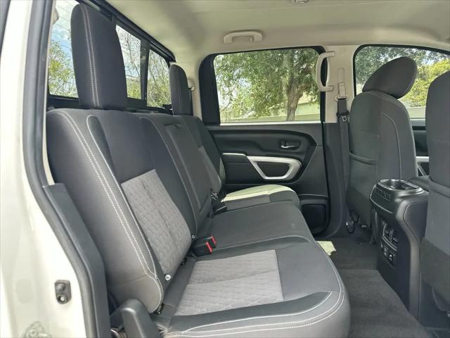 2021 Nissan Titan Crew Cab SV 4x2