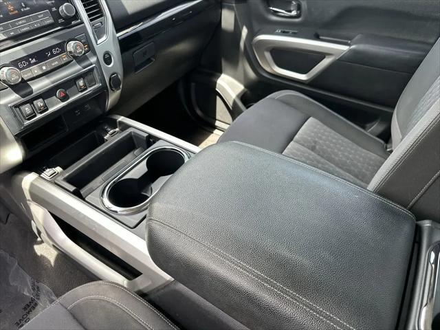 2021 Nissan Titan Crew Cab SV 4x2